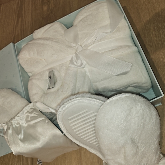 Gift set - Picture 3 of 3